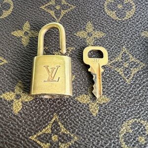 Authentic Louis Vuitton Lock And Key Polished Bronze #317 - Difficult